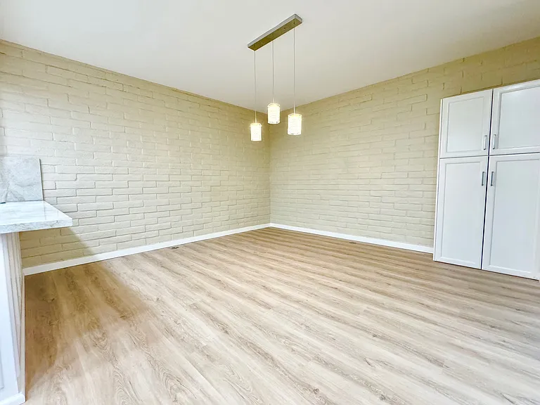 1200 Riverside Dr #1270 — Photo 5