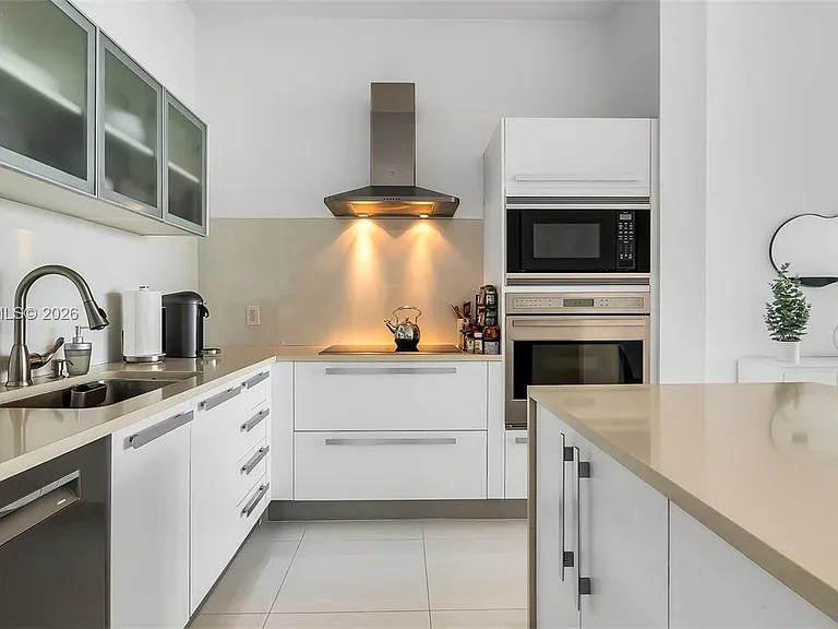 2020 N Bayshore Dr #2603 — Photo 14
