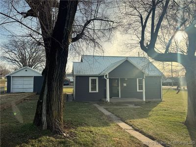 201 Marshall Avenue, Salem, IN, 47167
