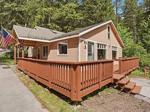 4th image of 4090 Tamarack Bay Rd