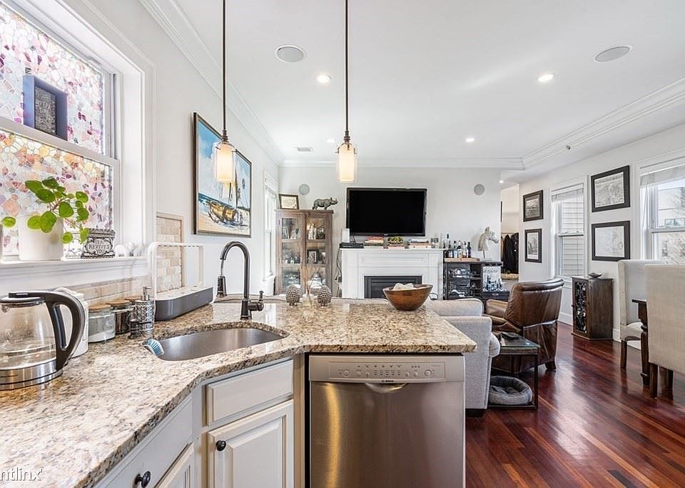 55 Middle St. #3 Boston (South Boston) Unit Photo 8