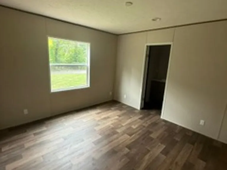 3568 Old Cedar Falls Rd — Photo 4