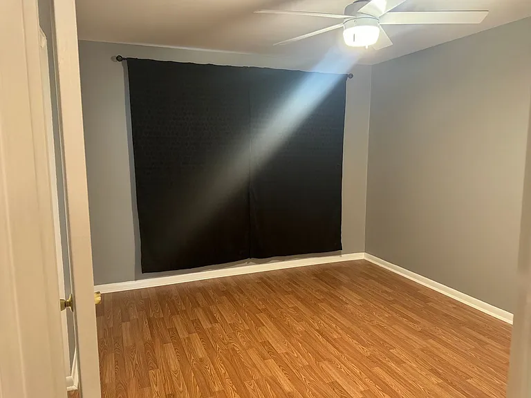 332 Lynn Dr — Photo 16