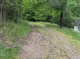 160 Margy Ln, South Charleston, WV 25309