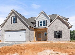 153 Canton Dr, Lexington, NC 27295