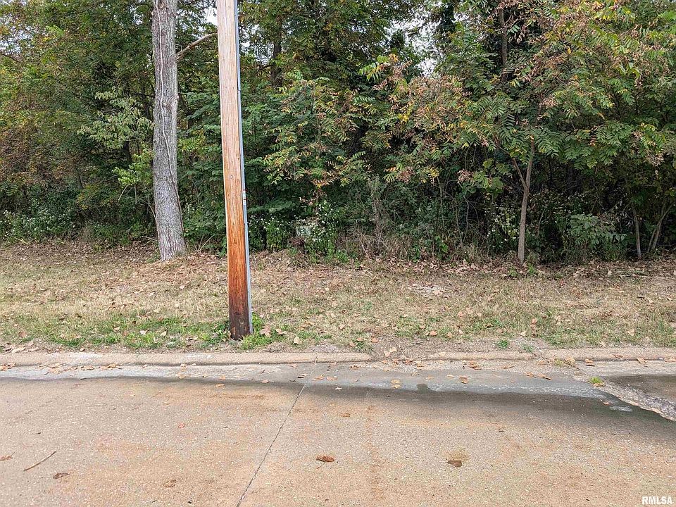2nd image of 1433 98th Avenue Ct W