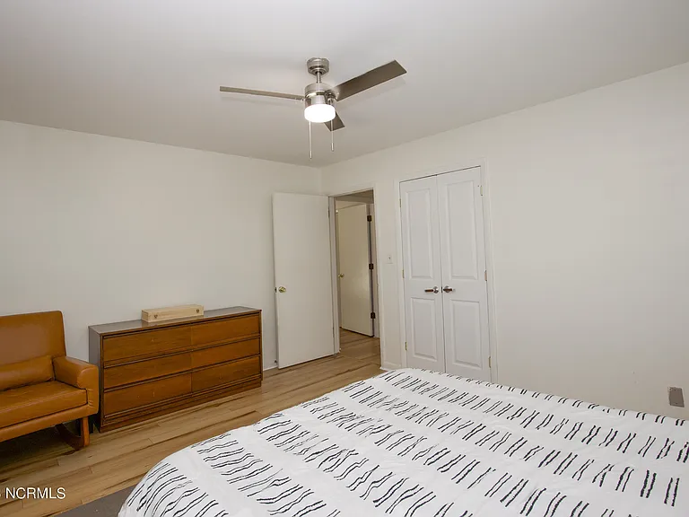 1000 Robinwood Rd — Photo 34