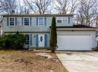 15 Laureldale Ct, Little Egg Harbor, NJ 08087
