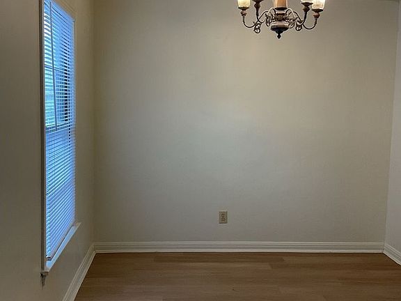 4th image of 1409 Duncan Ave