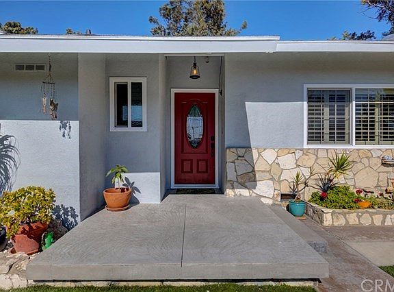 5th image of 3233 W 183rd St