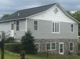 107 E Hathaway Rd, Harbor Springs, MI 49740