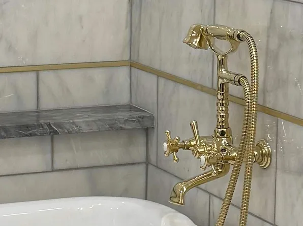 426 West Broadway image 12 of 12