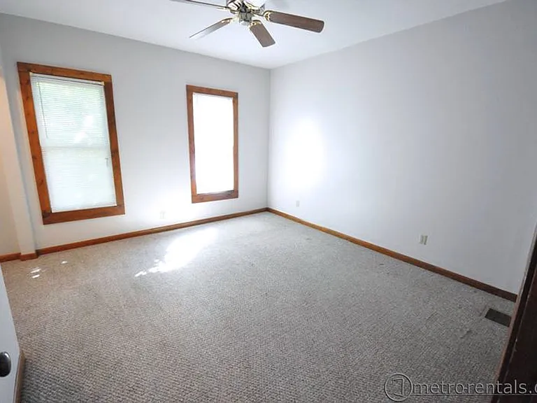 1237 Indianola Ave #A — Photo 6