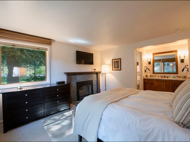 401 Silver King Dr #9 — Photo 22