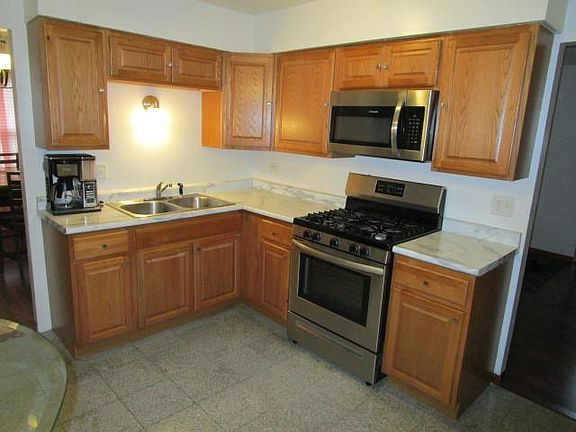 5th image of 510 Jeffery Ave