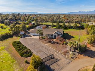 6760 Amber Ridge Dr, Anderson, CA 96007