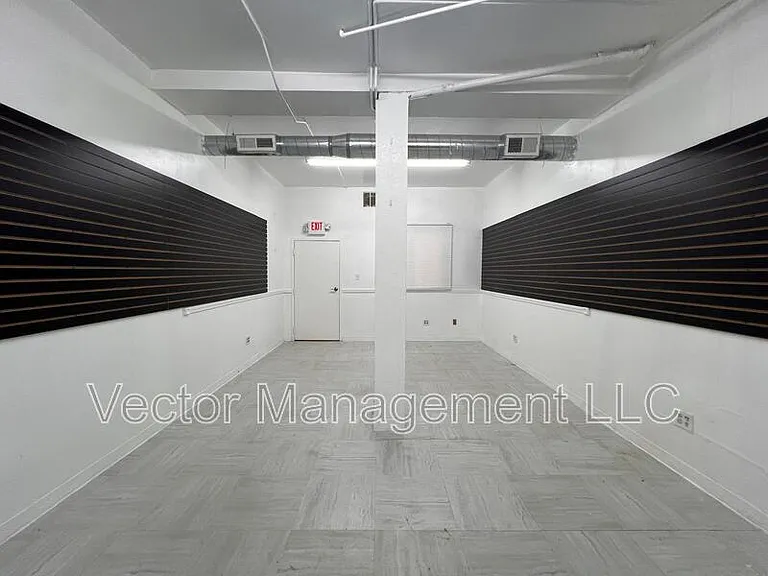 1158 Dixwell Avenue Team Mall #B3 — Photo 3
