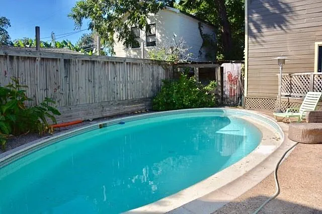 404 Hawthorne St #1 — Photo 2