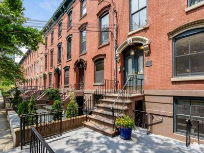 132 Sussex St #1, Jersey City, NJ, 07302