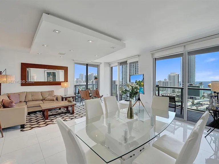 2600 E Hallandale Beach Blvd #T1902 — Photo 19