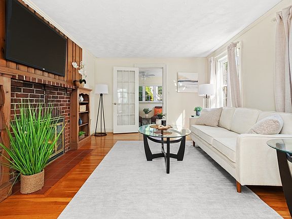 3rd image of 4 Stanton Rd