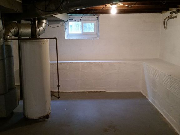 74 S. Shirley-basement pg