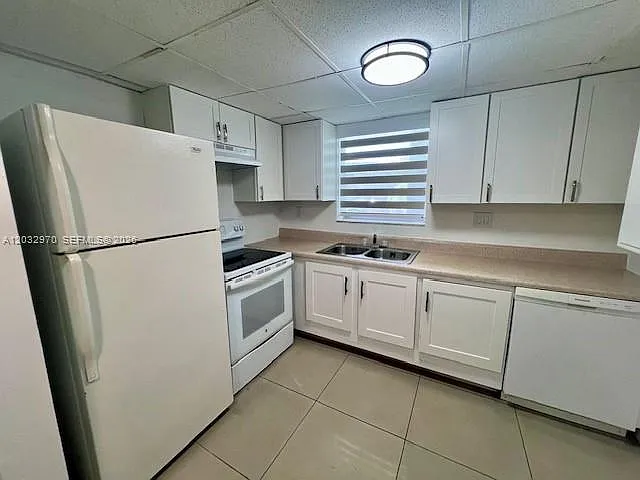 9359 N Fontainebleau Blvd #F109 — Photo 5