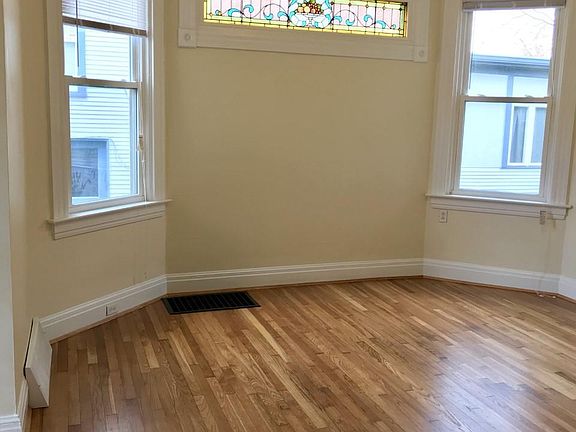 4th image of 3519 Shaw Ave