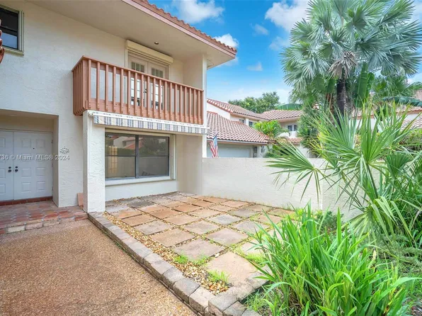 23333 Water Cir, Boca Raton, FL 33486