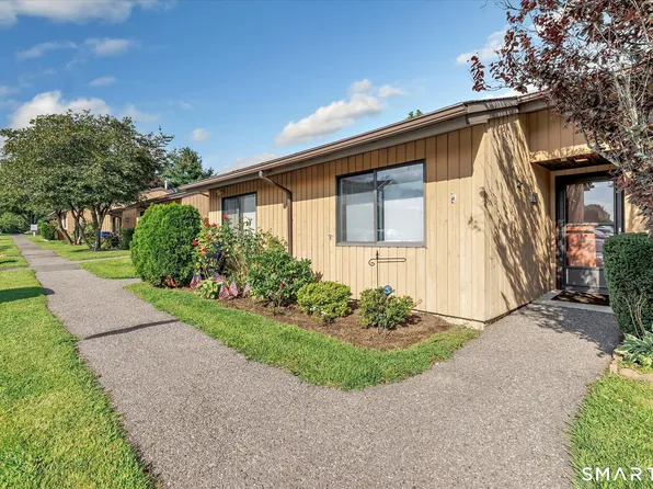 426 Asbury Ridge #426, Shelton, CT 06484