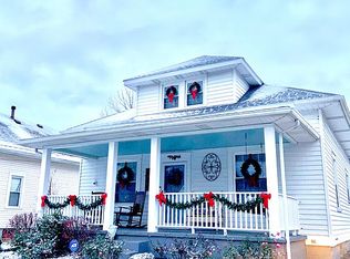907 7th St, Carrollton, KY 41008