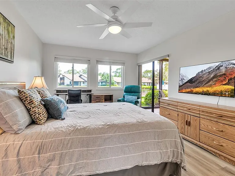 5224 Lake Village Dr #67 — Photo 21