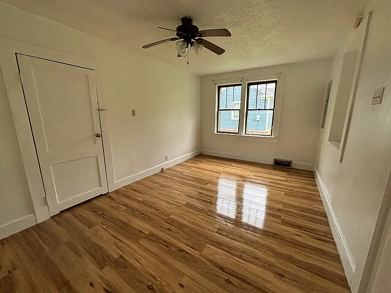 10217 Cumberland Rd — Photo 17