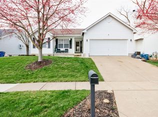12138 Glenpark Dr, Maryland Heights, MO 63043