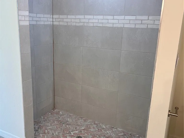3512 NE 17th Pl — Photo 8