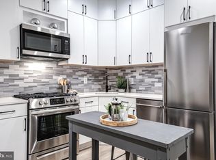 256 15th St SE #4, Washington, DC 20003