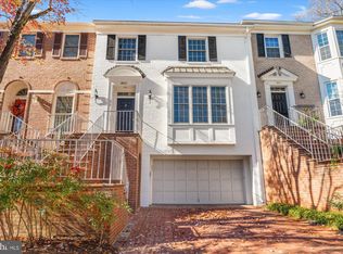 8023 Quarry Ridge Way, Bethesda, MD 20817