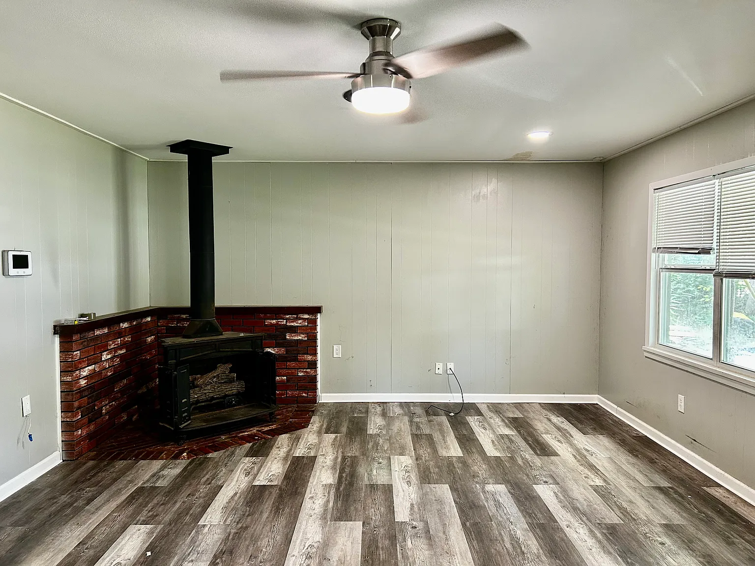 4 bed, 2070 sqft, $1,800 — Photo 3