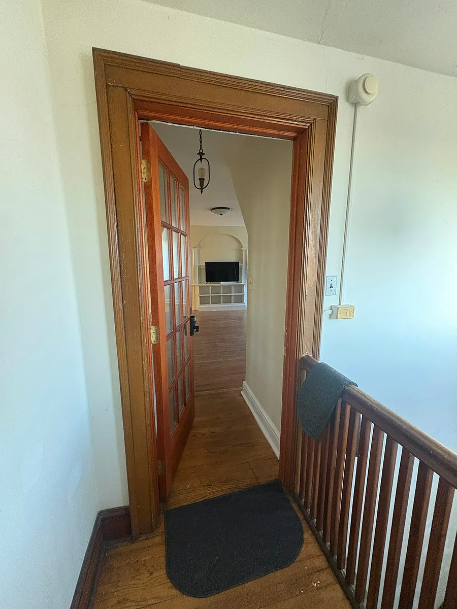 Building Photo - 509 Monroe Ave #3