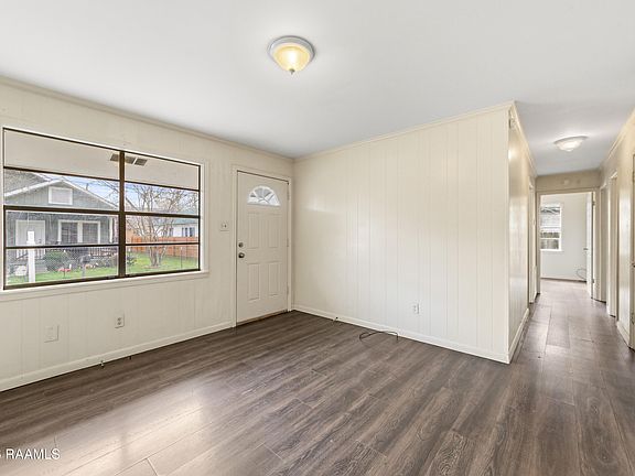 4th image of 116 Iantha St