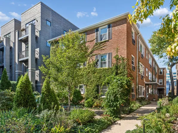 912 Hinman Ave APT 2W, Evanston, IL 60202