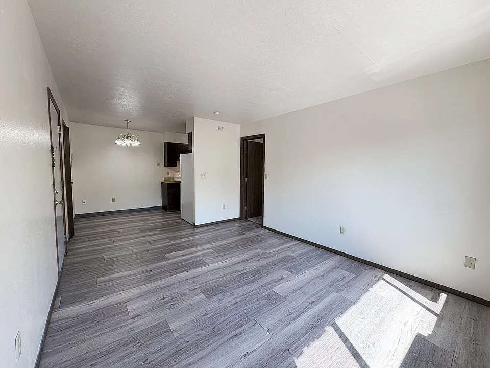 Cedarwood MSU Apartments - Located just a few blocks from the MSU campus!