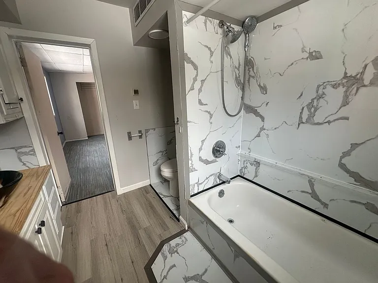 727 Washington St — Photo 12