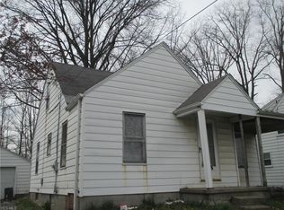 4554 Lake Park Rd, Youngstown, OH 44512