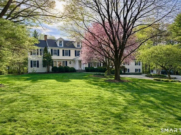 3 Hedgerow Common, Weston, CT 06883