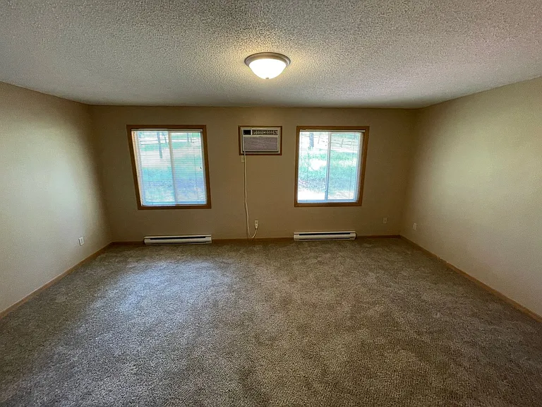 1801 Red Dale Dr — Photo 12