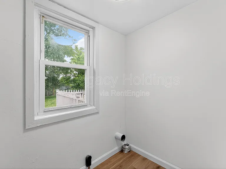 44 Holbert Ave — Photo 34