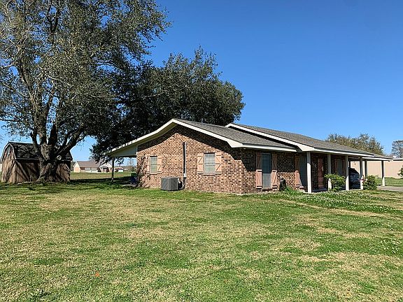 5th image of 110 Crestwood Dr