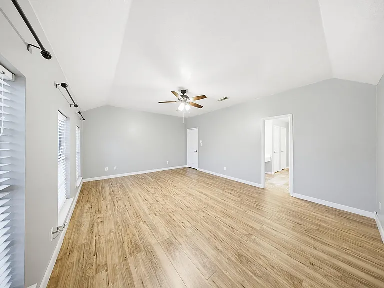 16130 Coleburn Dr — Photo 28