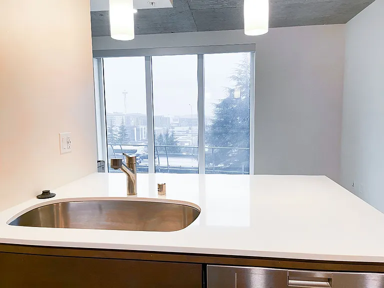 Bell View Apartments — Photo 122
